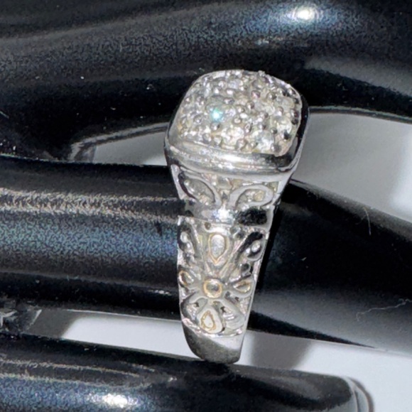 Vintage-Style Sterling Silver Ring with Pave Setting - Size 7 - Picture 2 of 16